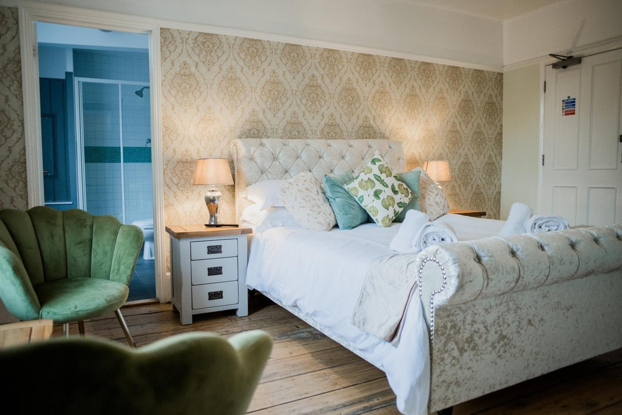 The Grove Ferry Inn Chislet Экстерьер фото