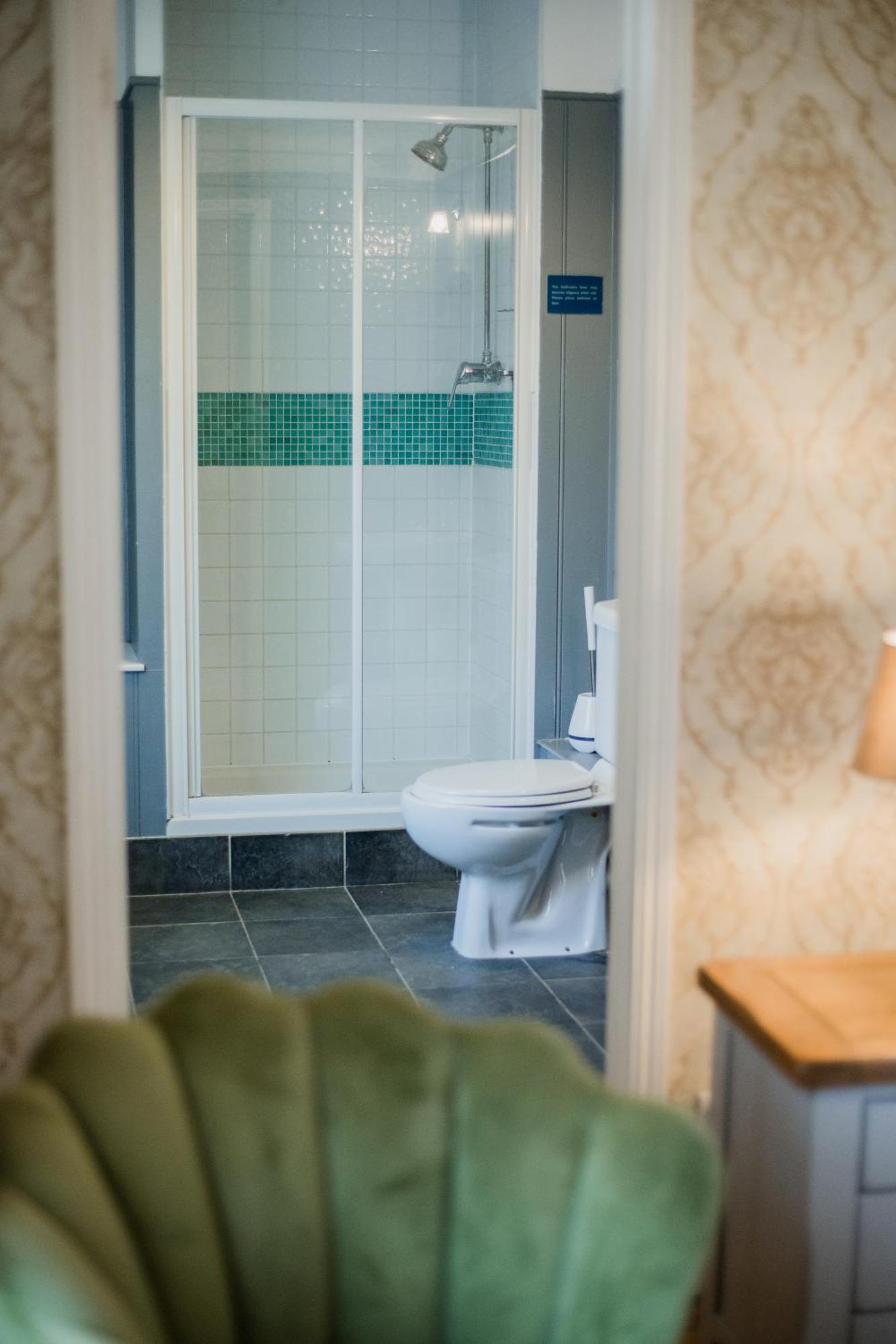 The Grove Ferry Inn Chislet Экстерьер фото