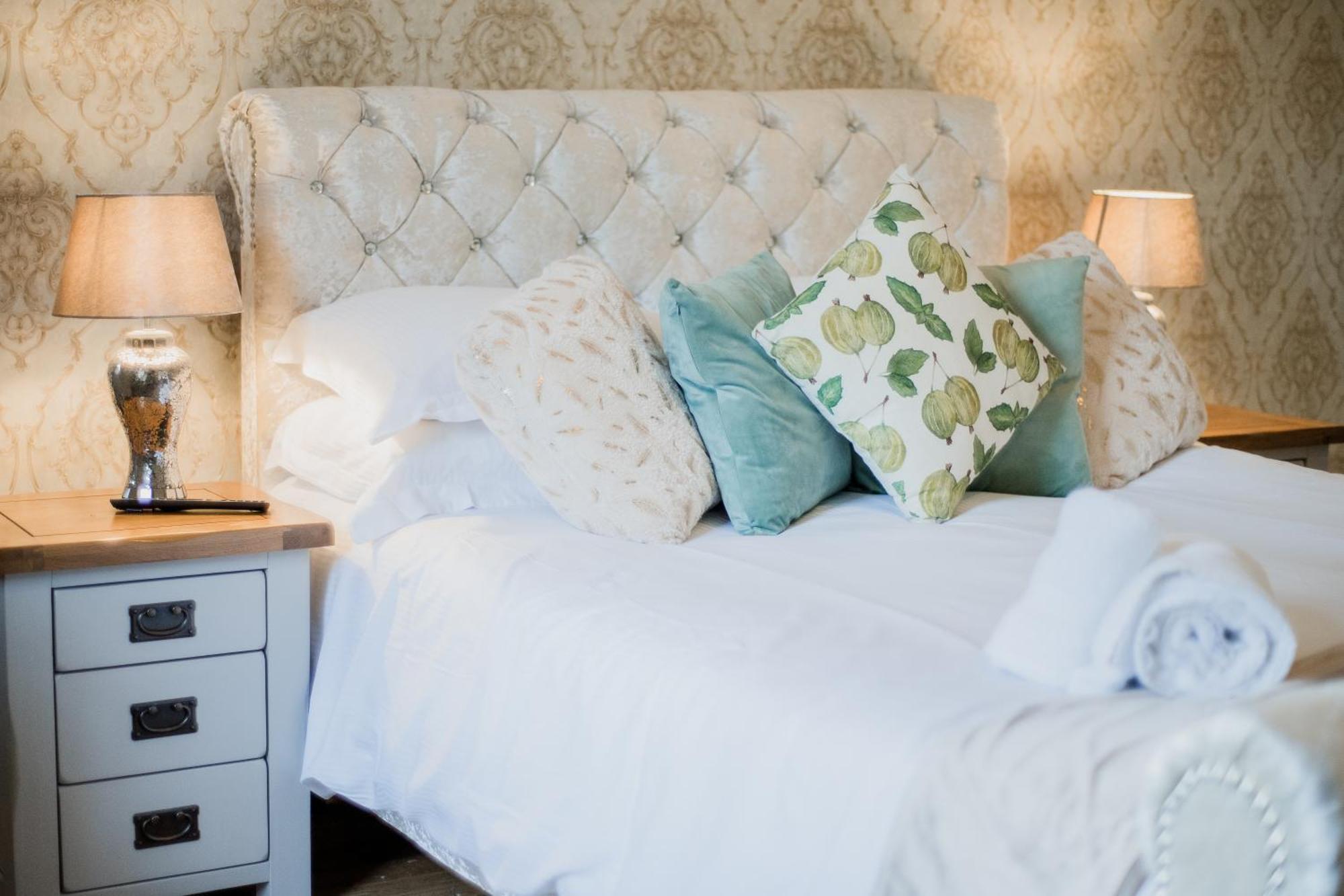 The Grove Ferry Inn Chislet Экстерьер фото