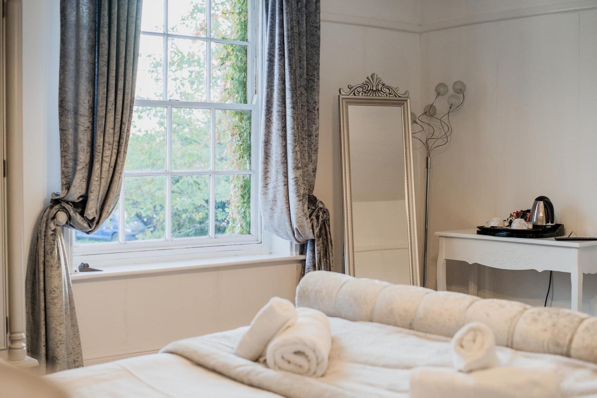 The Grove Ferry Inn Chislet Экстерьер фото