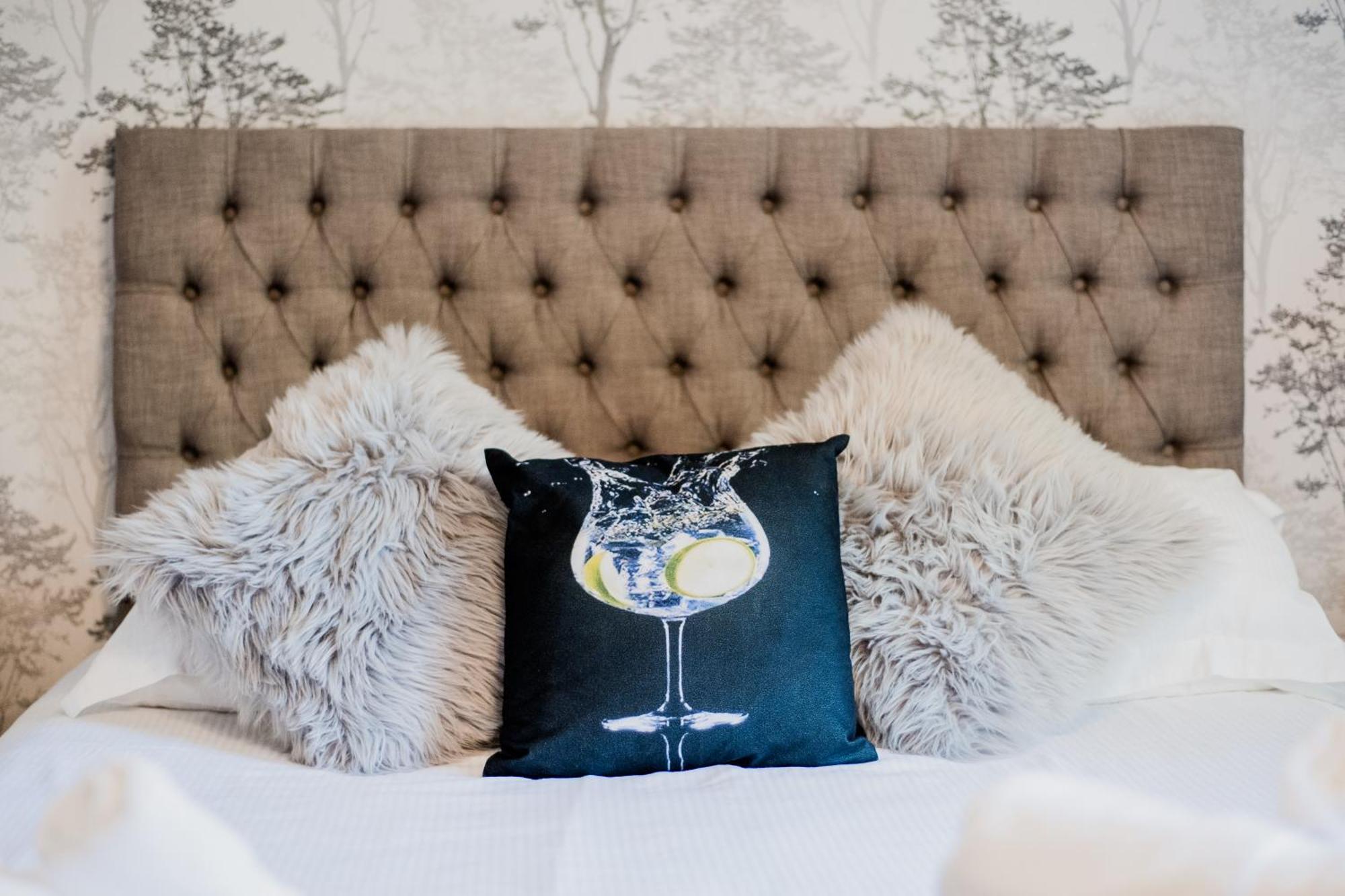 The Grove Ferry Inn Chislet Экстерьер фото
