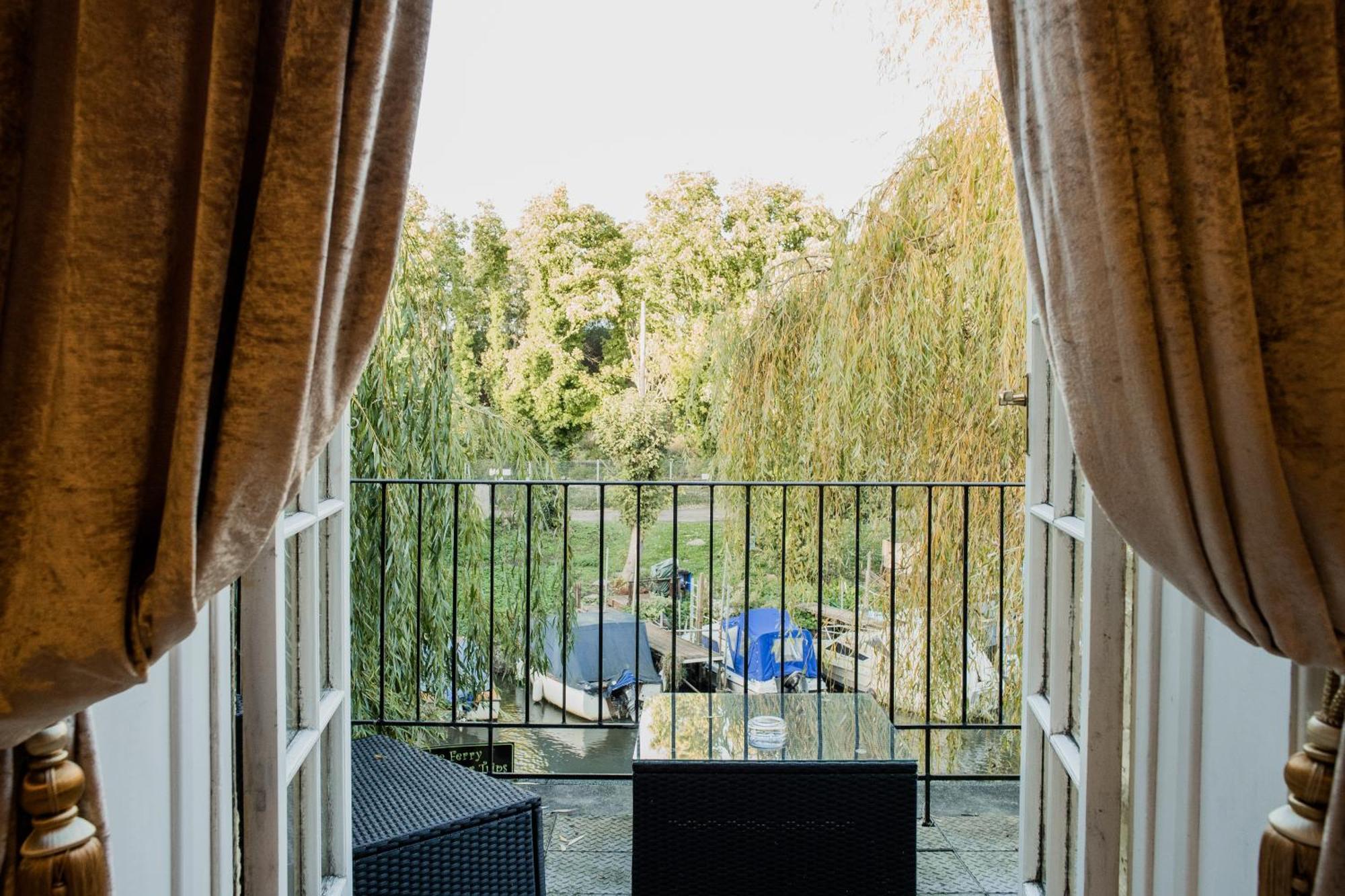 The Grove Ferry Inn Chislet Экстерьер фото